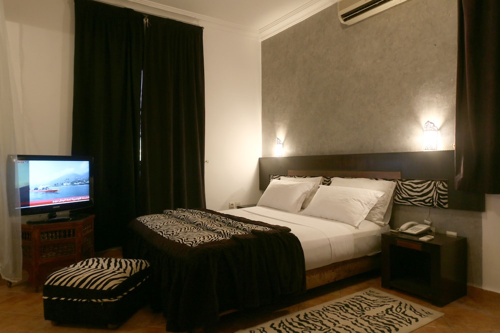 Hotel Tafoukt 12/71
