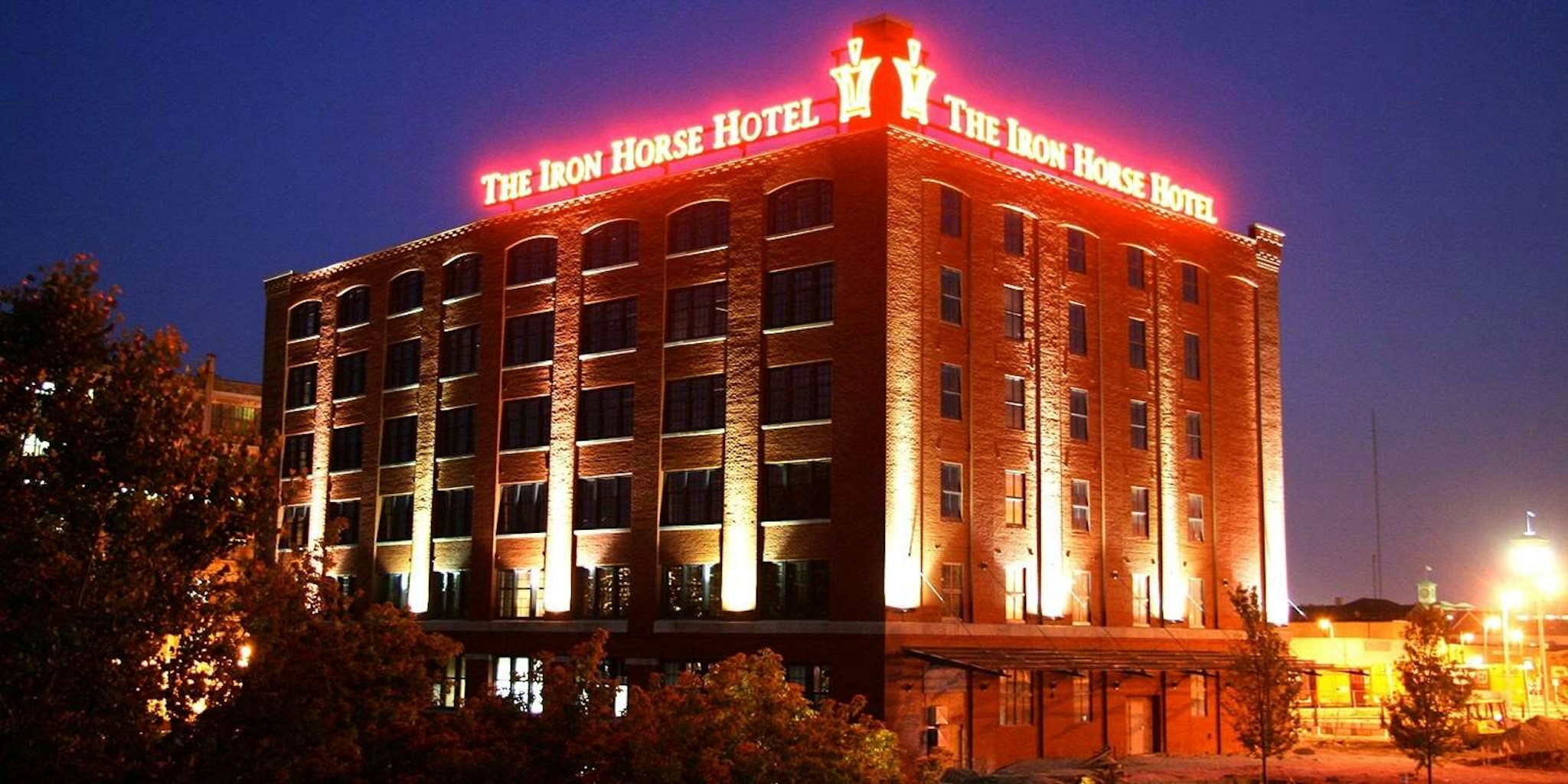 The Iron Horse Hotel 2/78