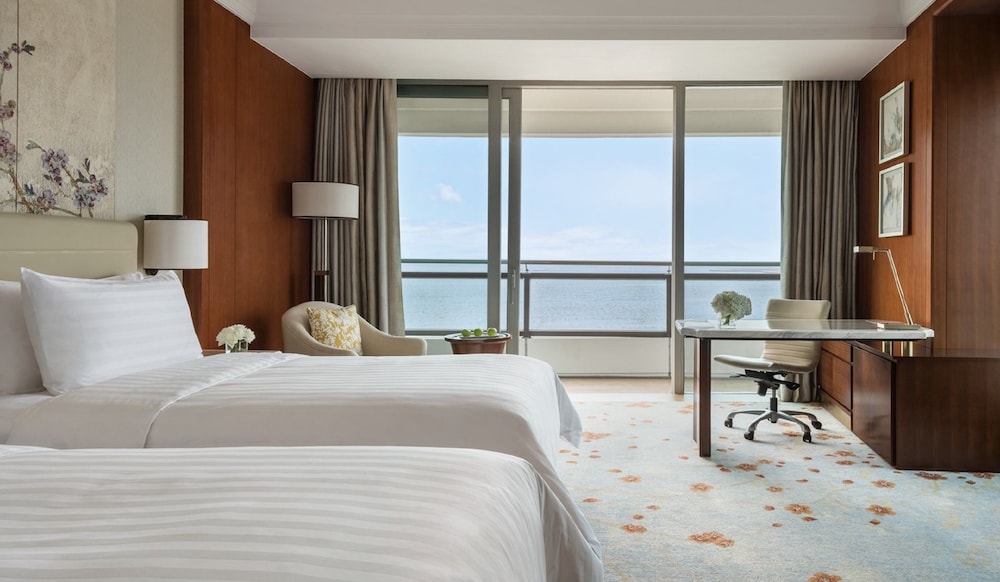 Shangri-La Qinhuangdao 7/50