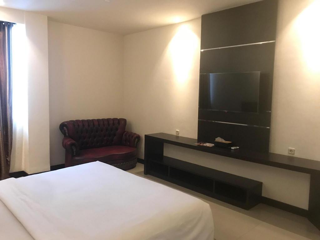 D Blitz Hotel Kendari 13/28