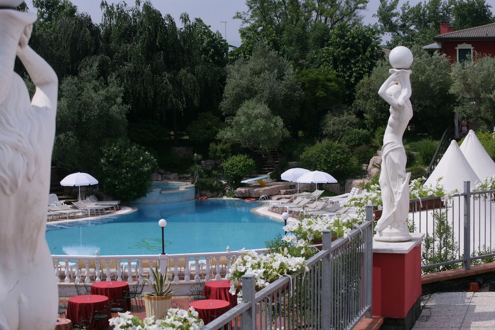 Villa Pigalle 44/50