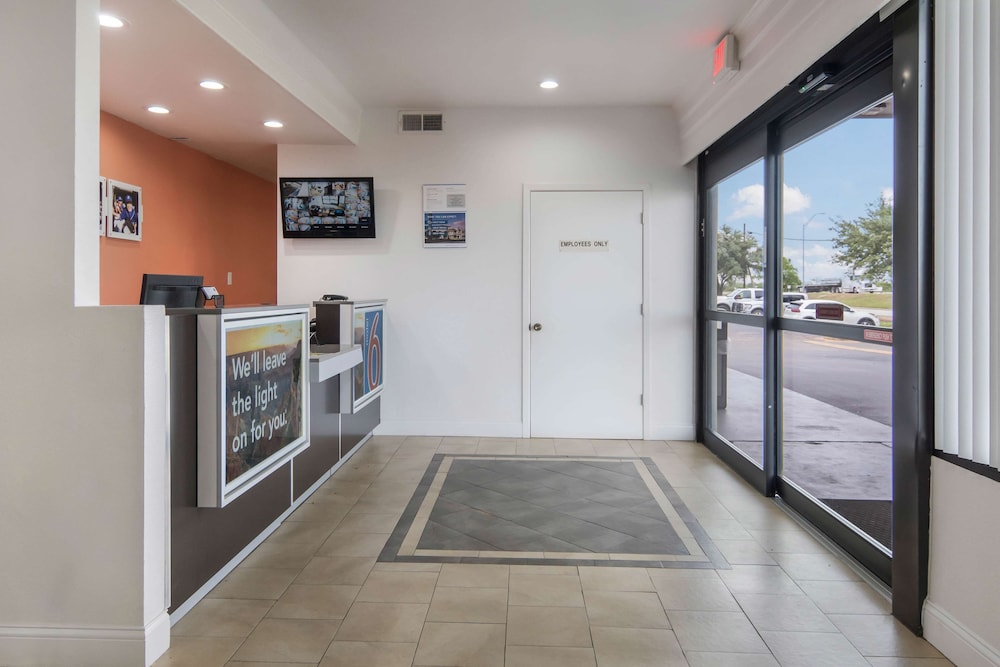 Motel6 Abilene, Tx - East 9/60