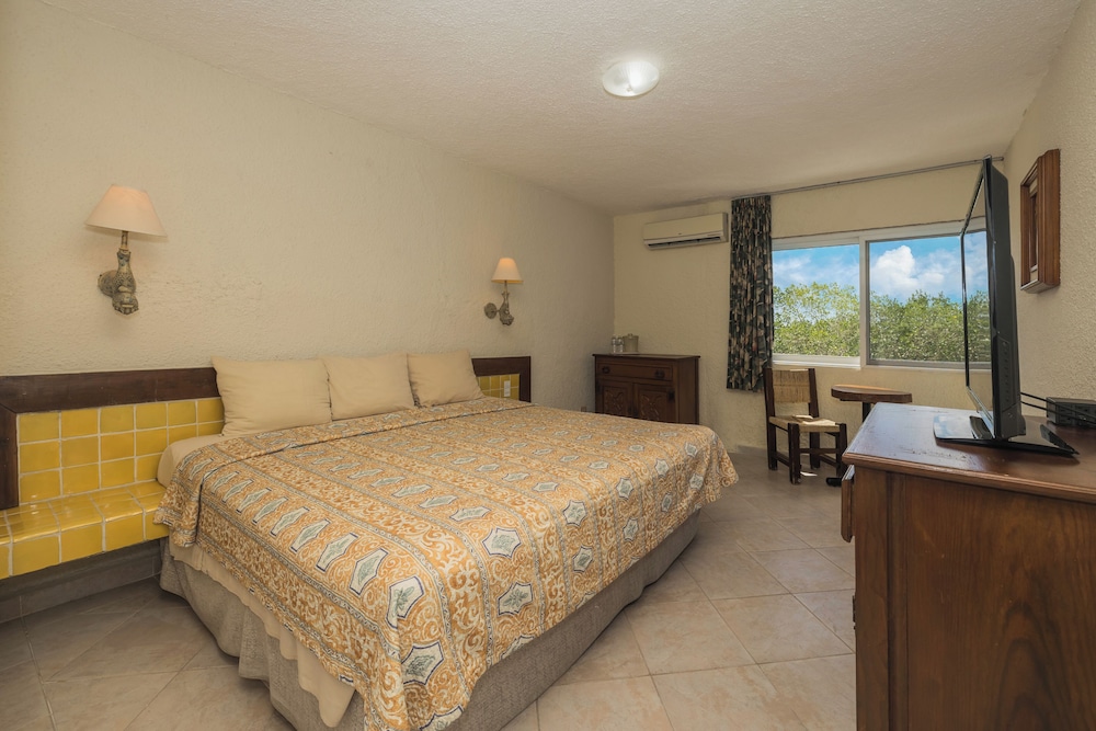 Casa Del Mar Cozumel Hotel And Dive Resort 25/75