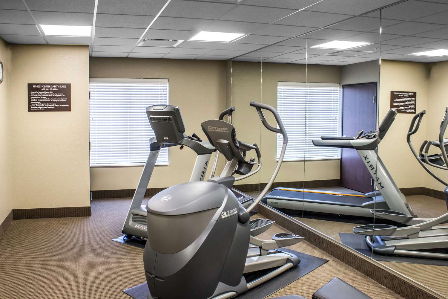 Sleep Inn & Suites Fort Dodge 15/28
