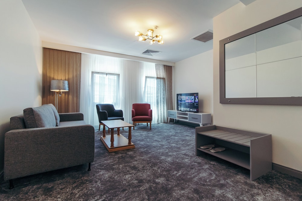 Ck Farabi Hotel 38/65