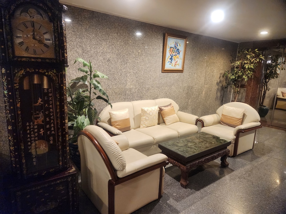 Interchange Tower Serviced Apartment 34/49