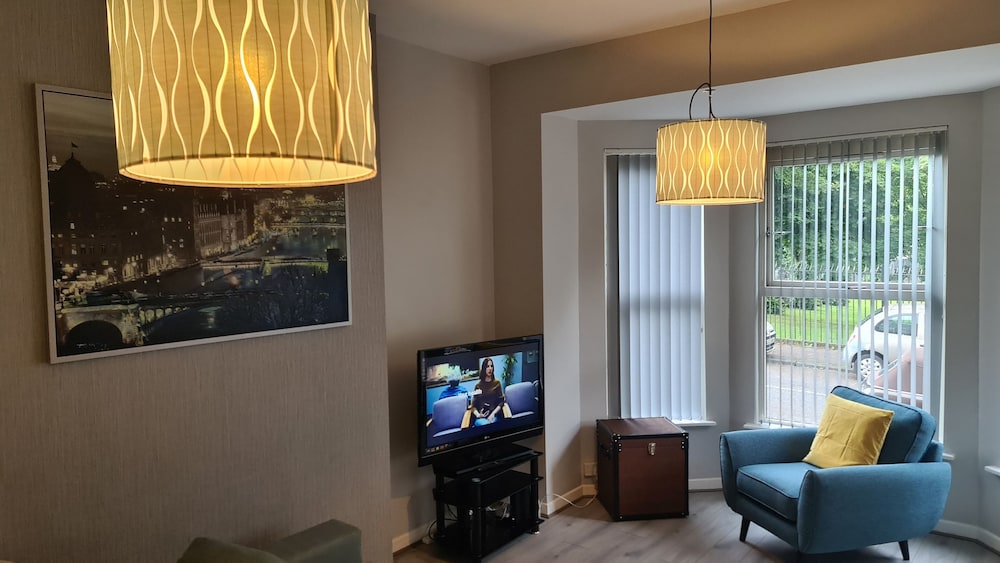 Castleton Gardens Apartments Belfast 24/34