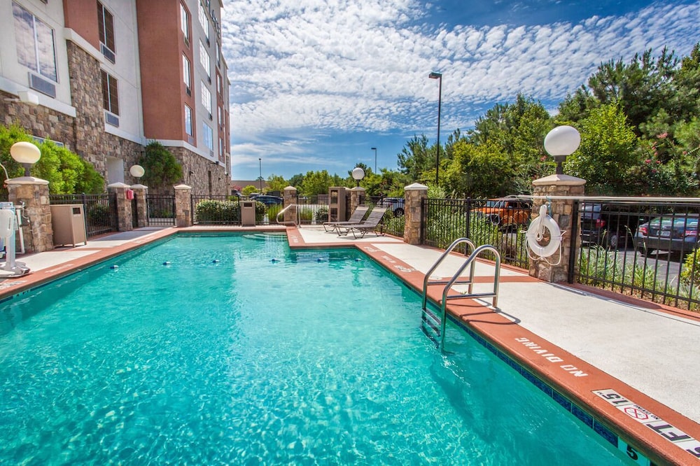 Hyatt Place Columbus-North 53/56