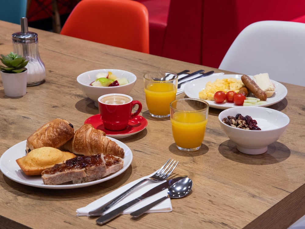 Ibis Paris Canal Saint Martin 49/69