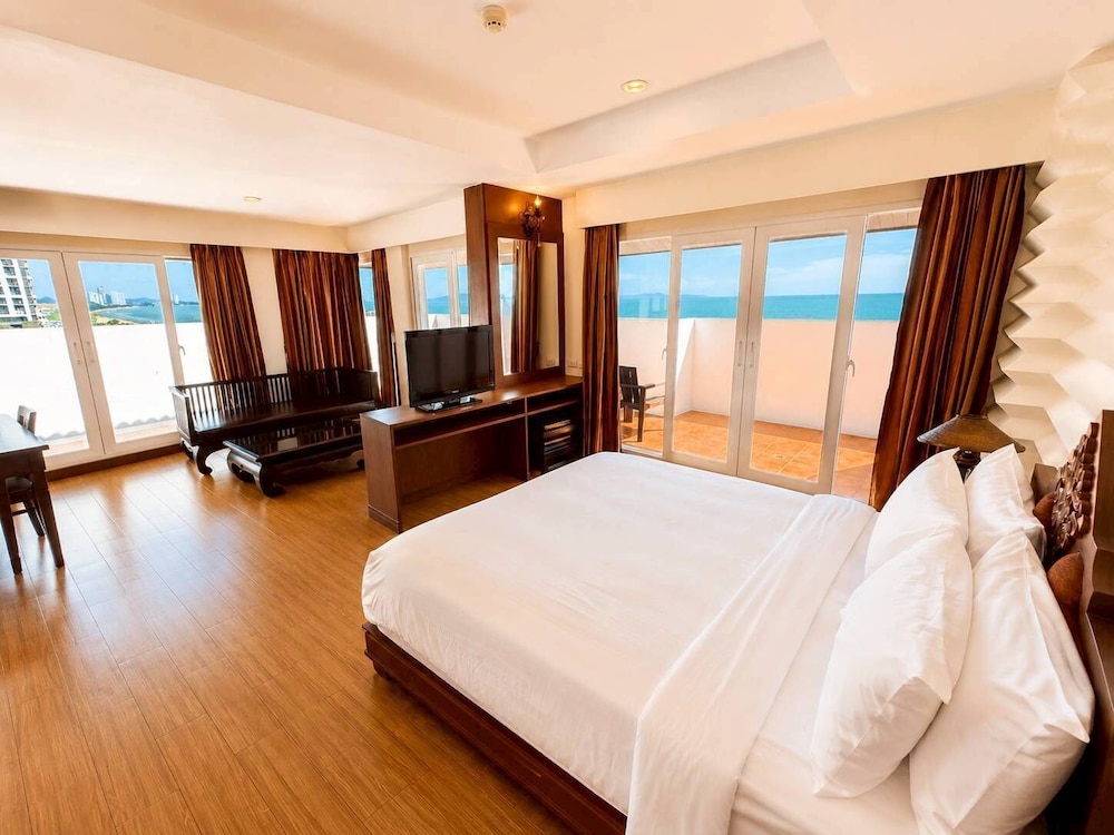 Sky, Heritage, Beach, Suite, Double Bed