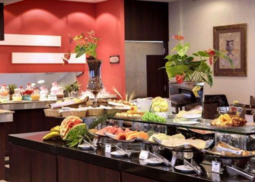 Quality Hotel Curitiba 32/40
