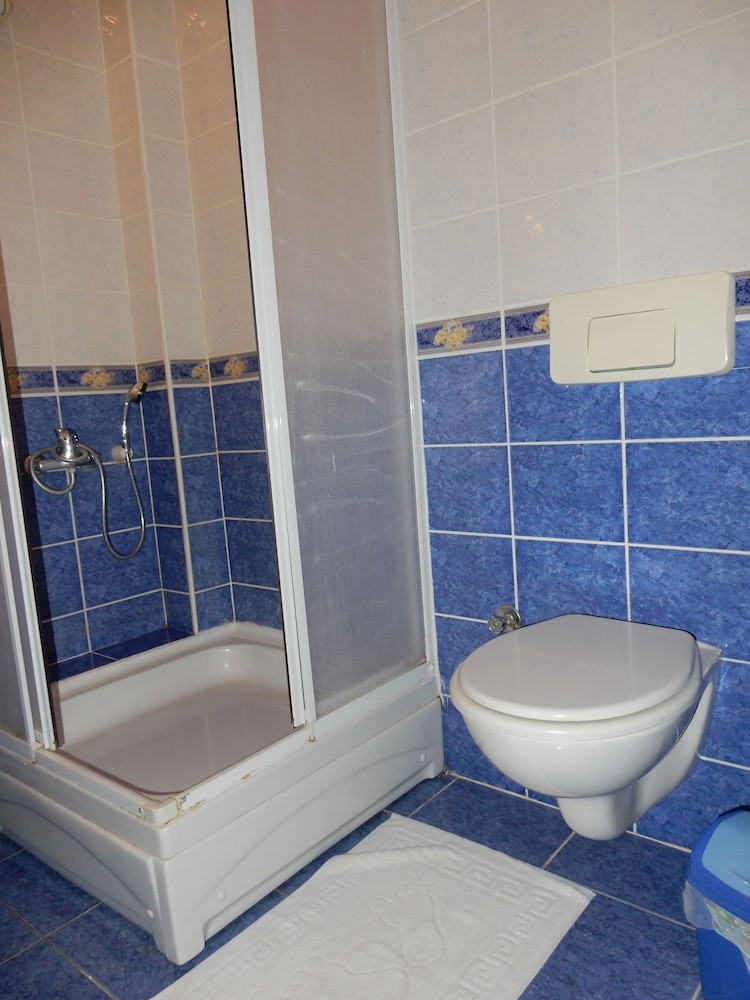 Aysev Hotel 40/42