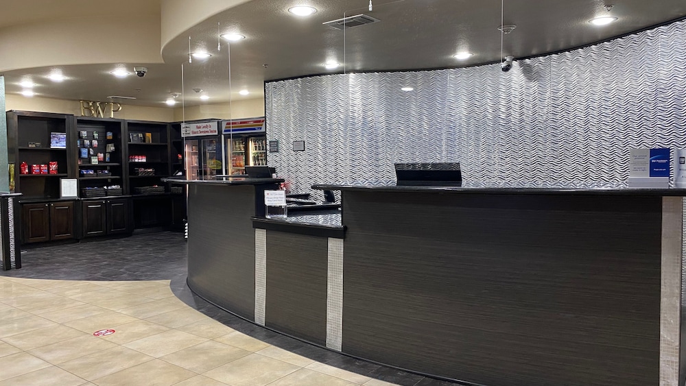 Best Western Premier Crown Chase Inn and Suites 9/70