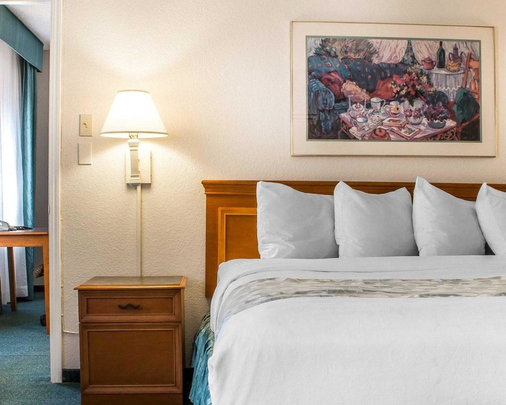Quality Inn Tulsa Central 29/45
