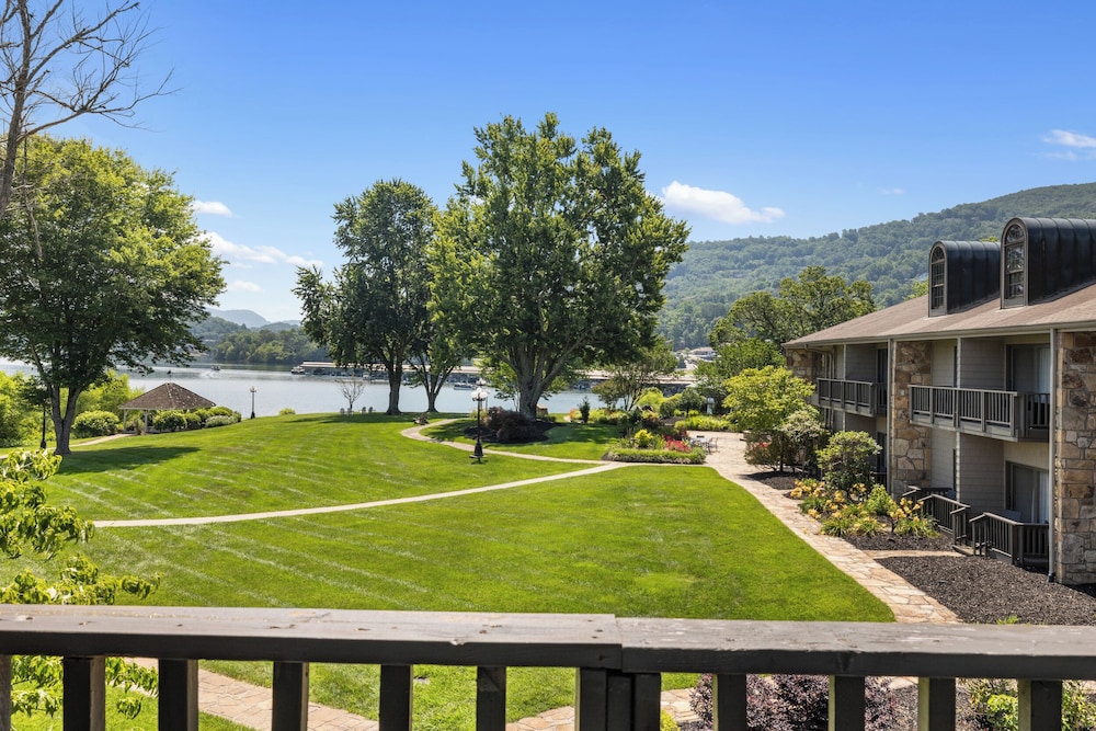 The Ridges Resort And Marina 40/66