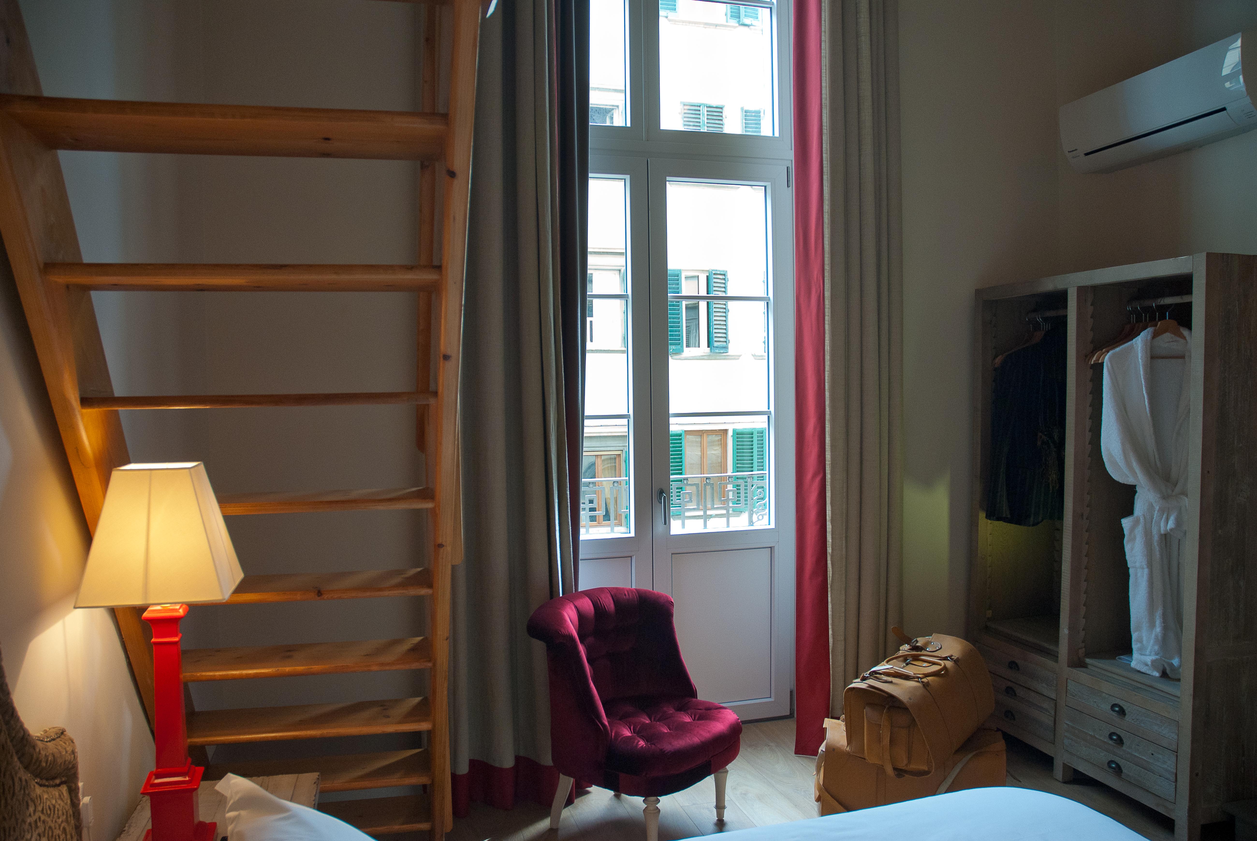 BLACK 5 FLORENCE SUITE 37/51