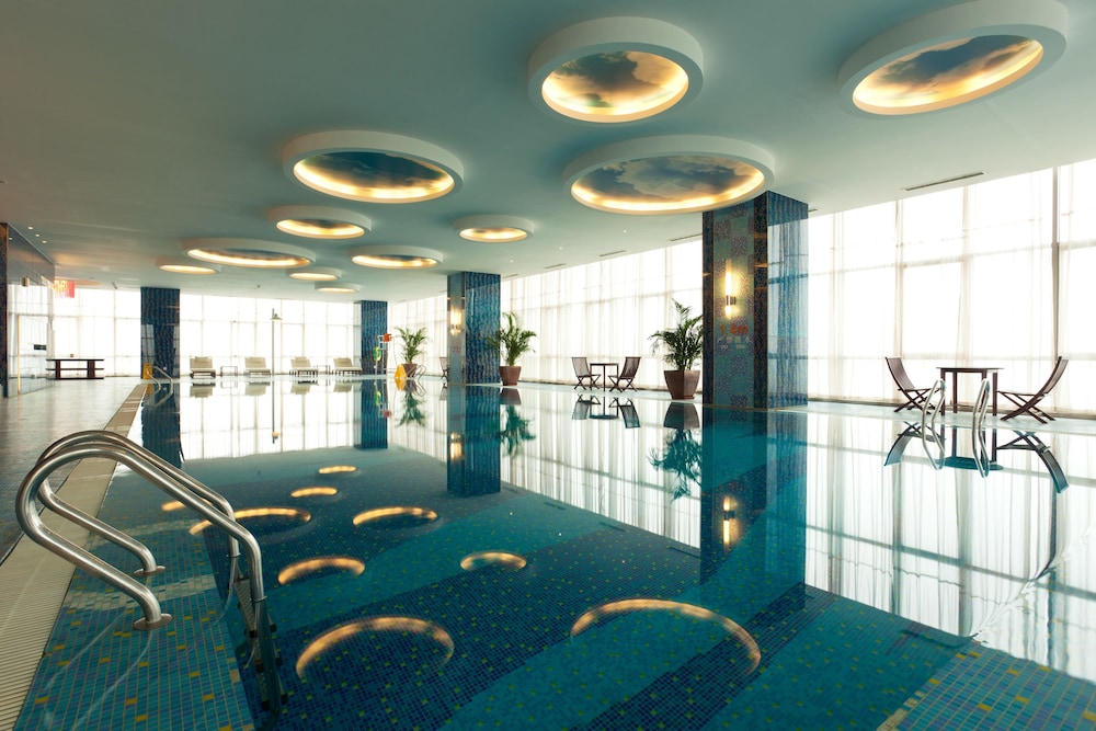 Vision Hotel 30/62