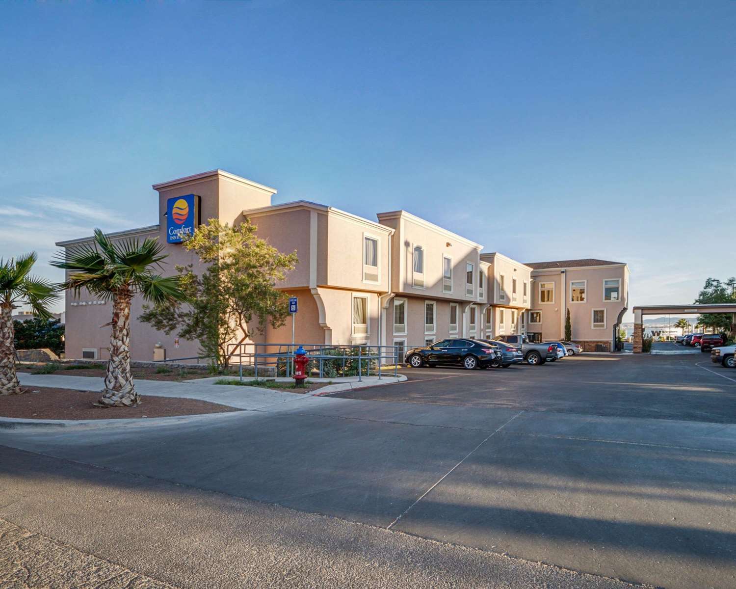 Comfort Inn & Suites El Paso I-10 Airport Area 39/45