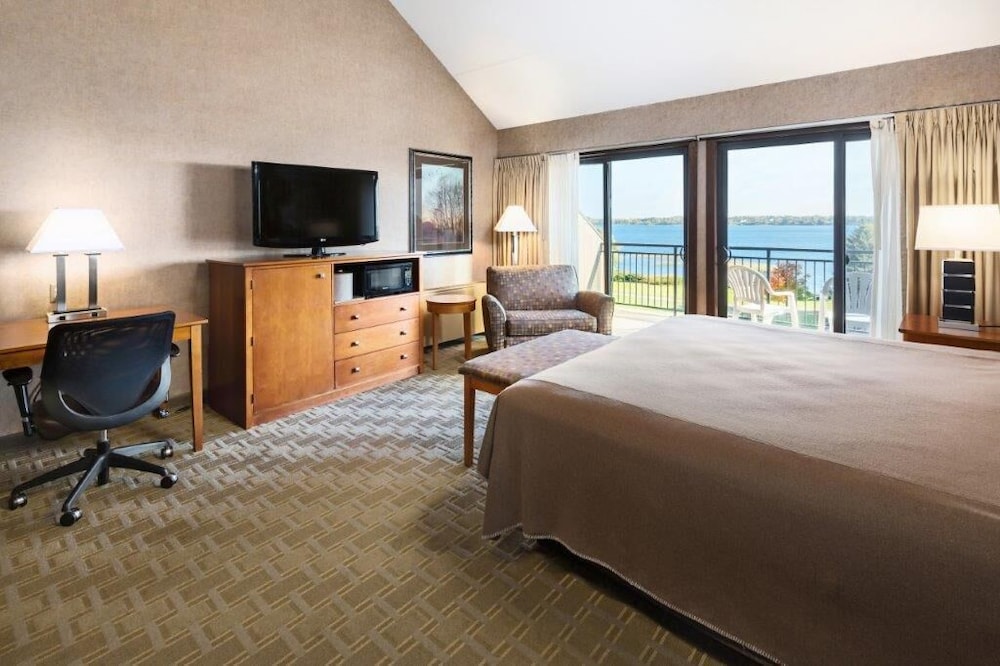 Arrowwood Resort And Conference Center 58/69