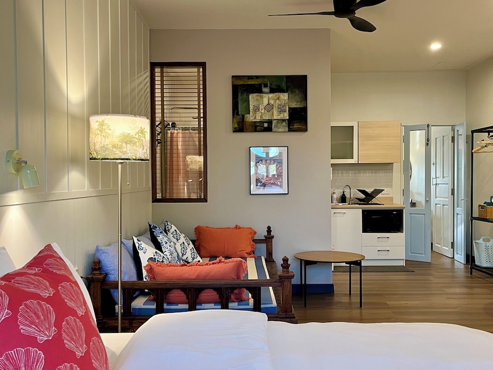 Nautical Home Bed & Breakfast Khaolak 48/68