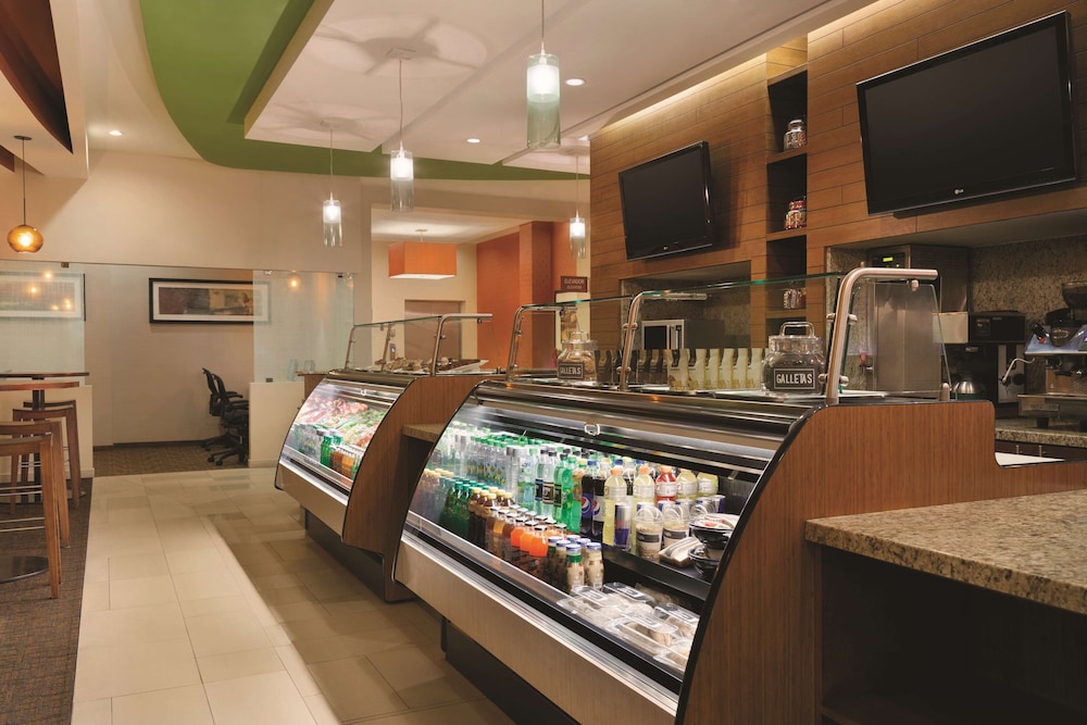 Hyatt Place San Jose/Pinares 34/64