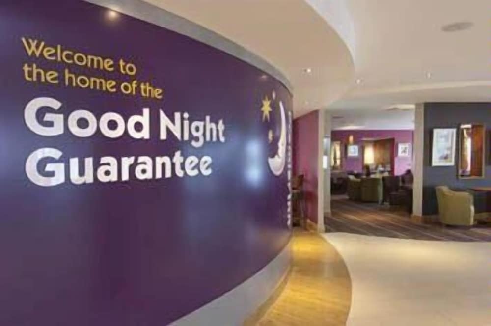 Premier Inn Heathrow Airport Terminal 5 30/58