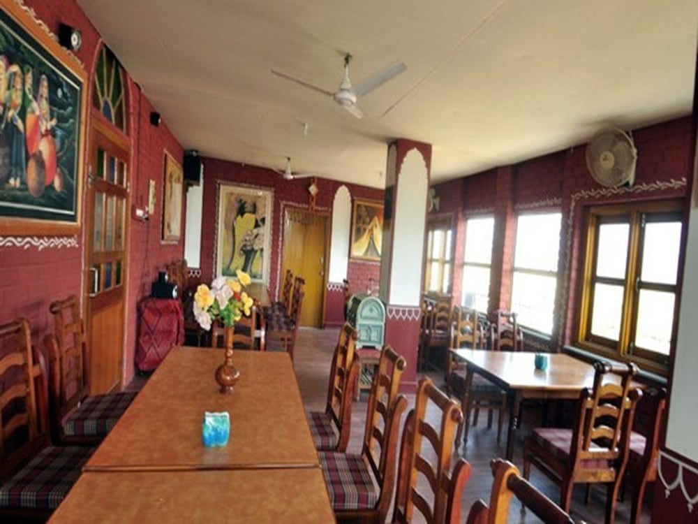 Hotel Teerth Palace 22/24