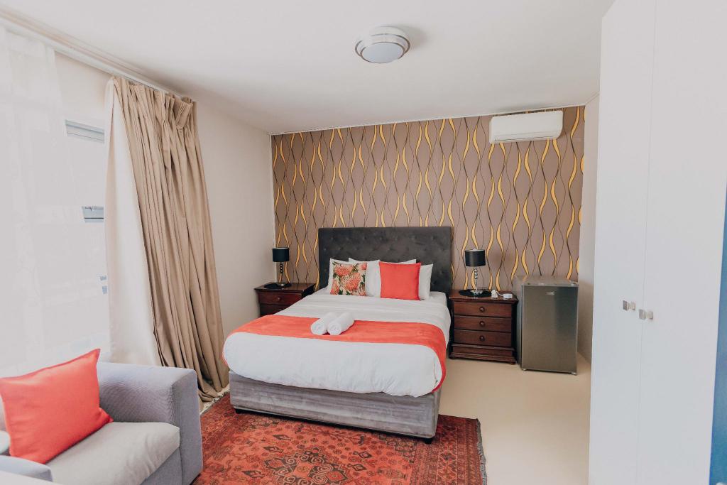 3 Bedrooms, 3 Queen Beds, 3 Bathrooms