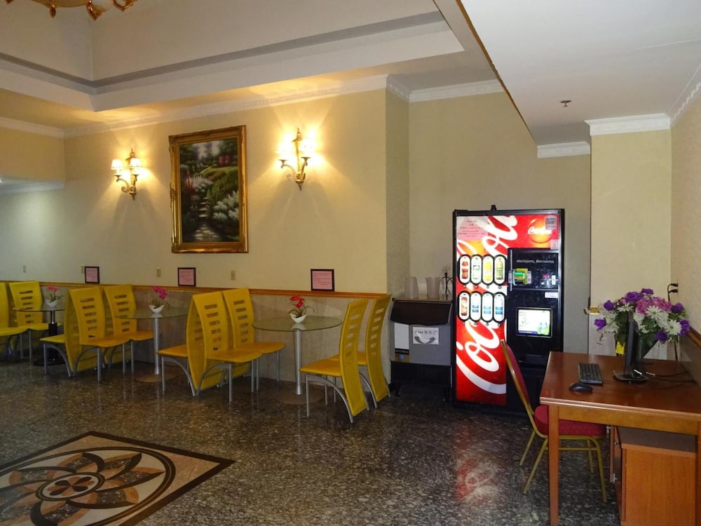Flushing Hotel 47/60