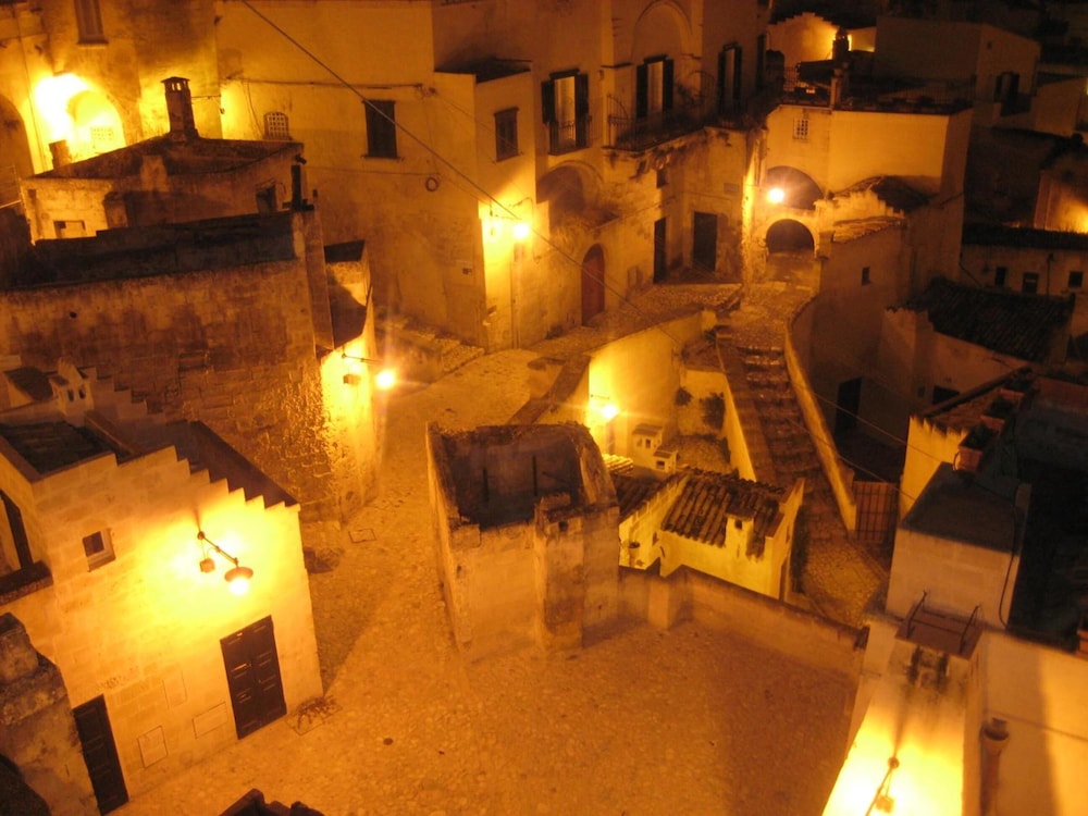 Il Nespolo Sassi Affittacamere 20/23