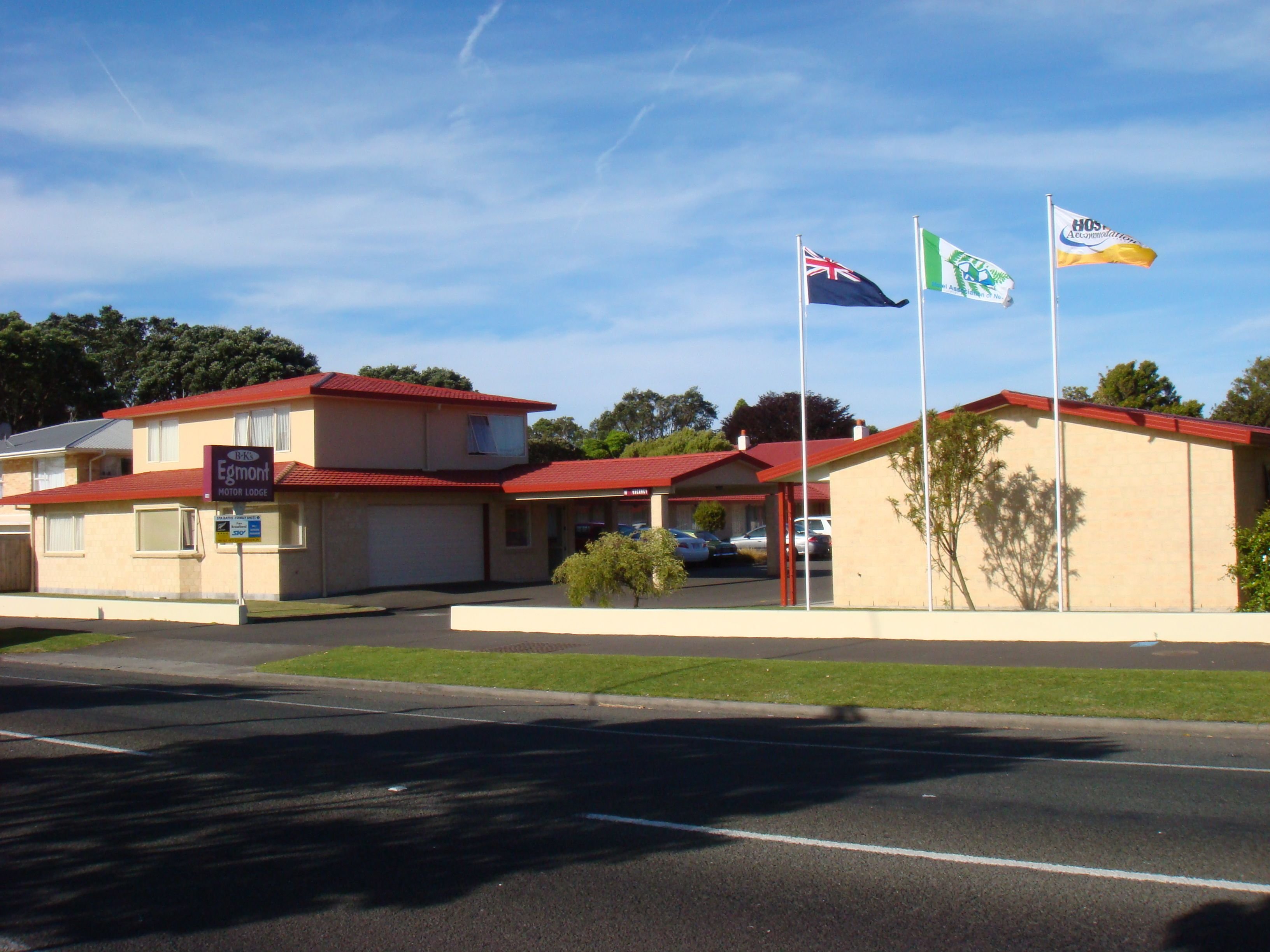 Bks Egmont Motor Lodge 28/30