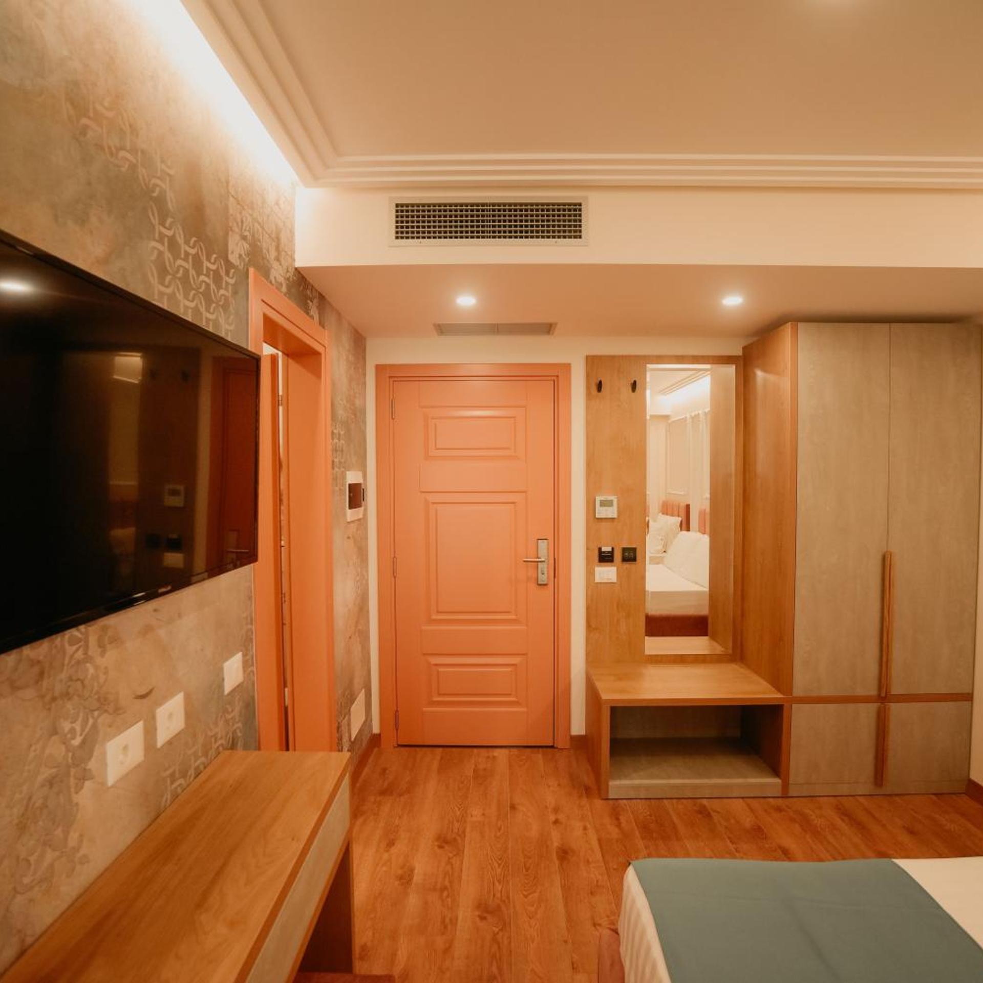 Martiness Hotel 53/92