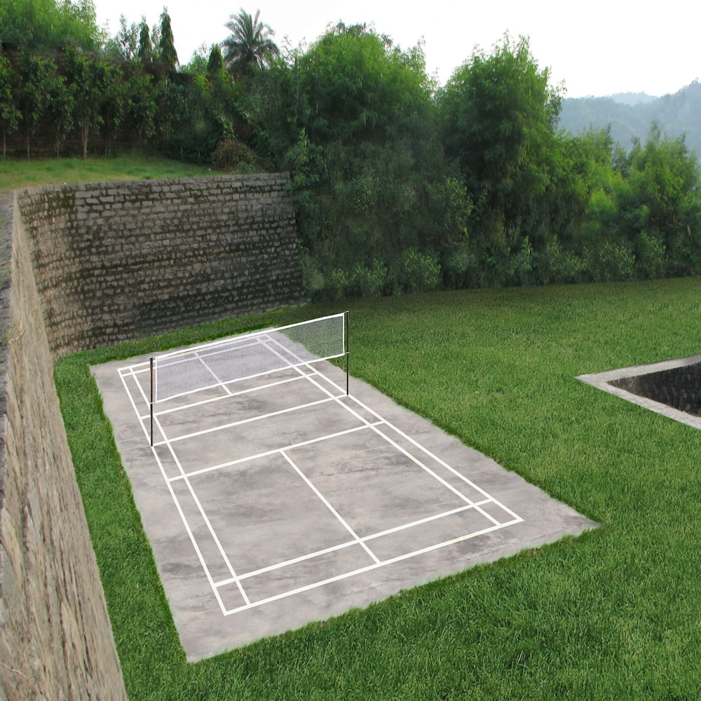 Hotel Legend Sarovar Portico 11/28