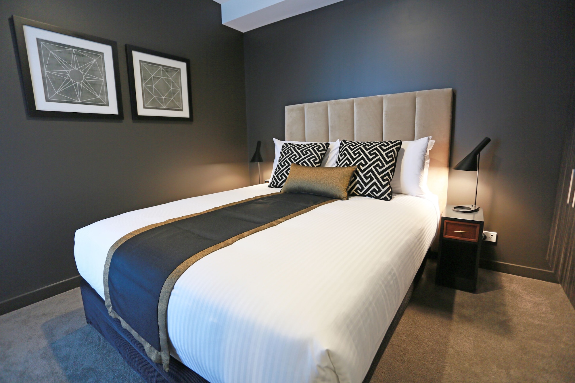 2 BEDROOMS, APARTMENT