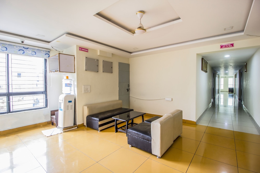 Fabhotel Siri Inn Madhapur 15/39