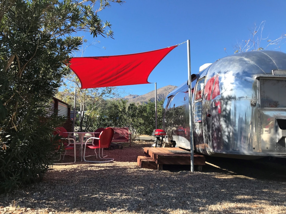 Palm Canyon Hotel and RV Resort 65/73