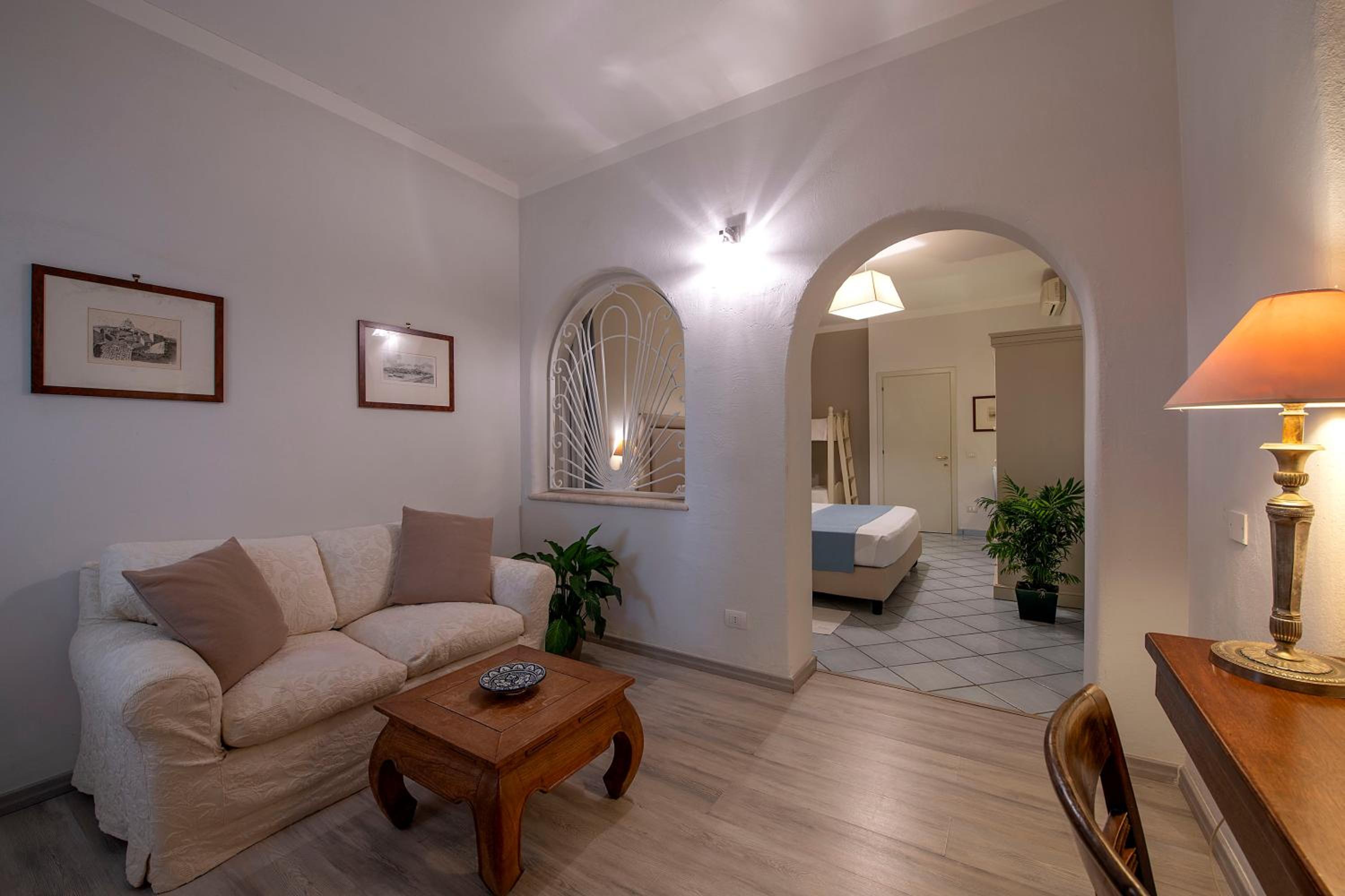 Boutique Hotel Su Sergenti 44/70