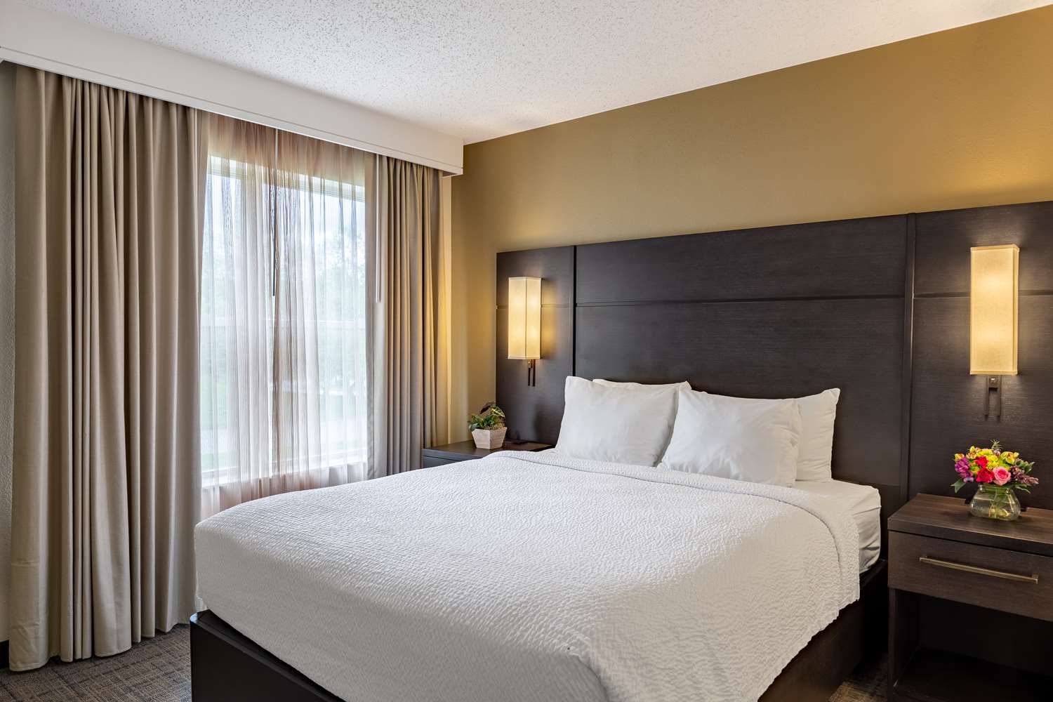 Sonesta ES Suites Parsippany Morris Plains 8/54