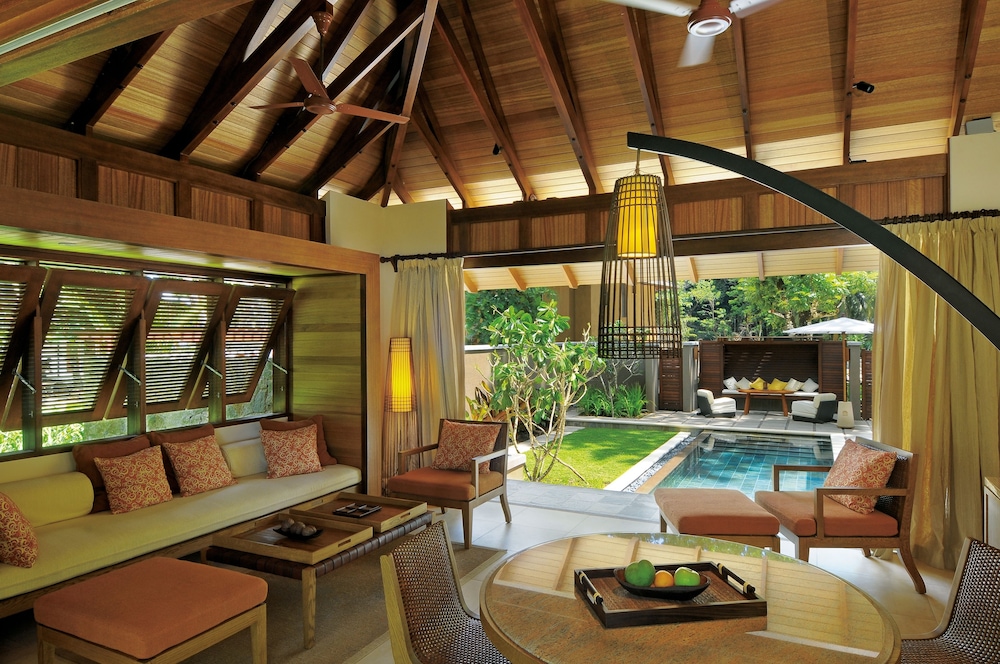 Constance Ephelia Seychelles 46/86