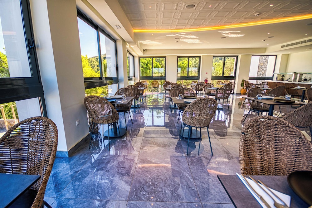 Atalanti Boutique Hotel - Adults Only 24/34