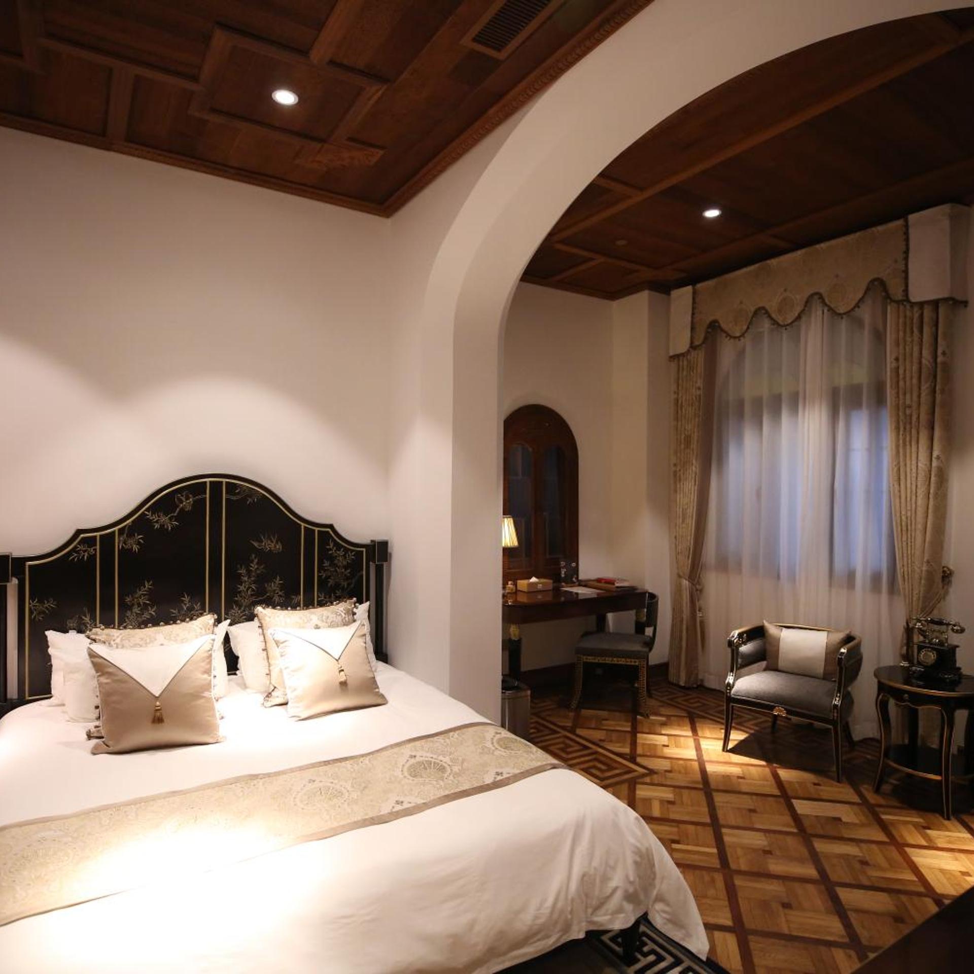 Elegant, 2 Double Beds, King Bed, Executive Lounge Access