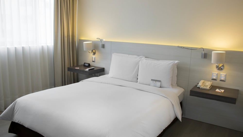 Sol de Oro Hotel And Suites 18/65
