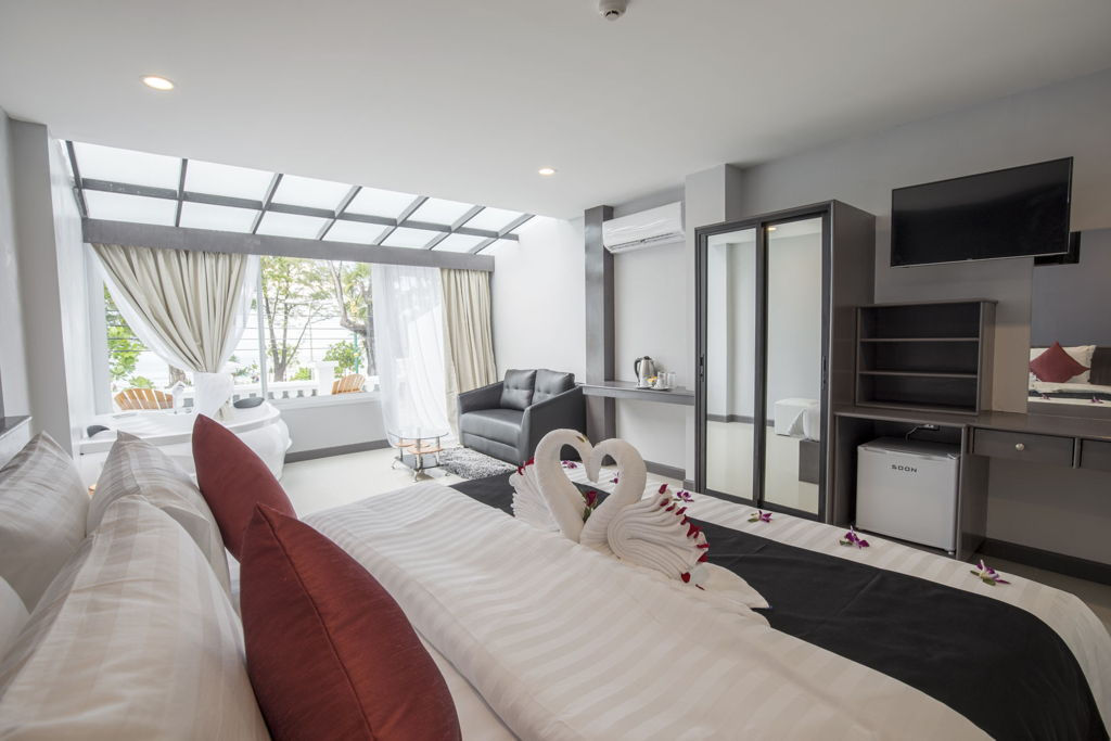 جناح جونيور بجاكوزي، MODERN LIVING HOTEL 3/6