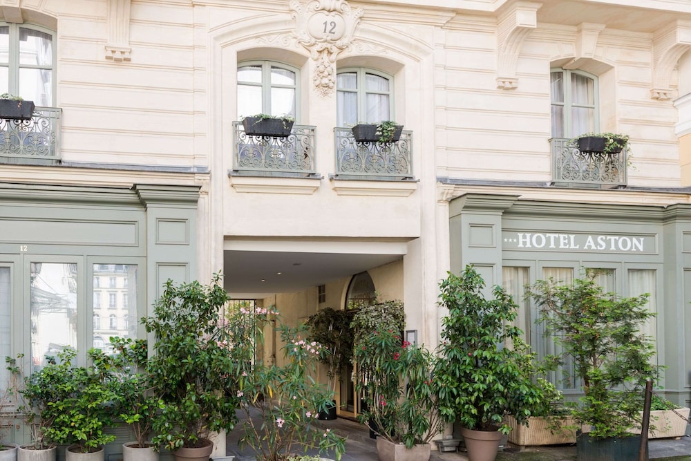 Hotel Aston 4/50