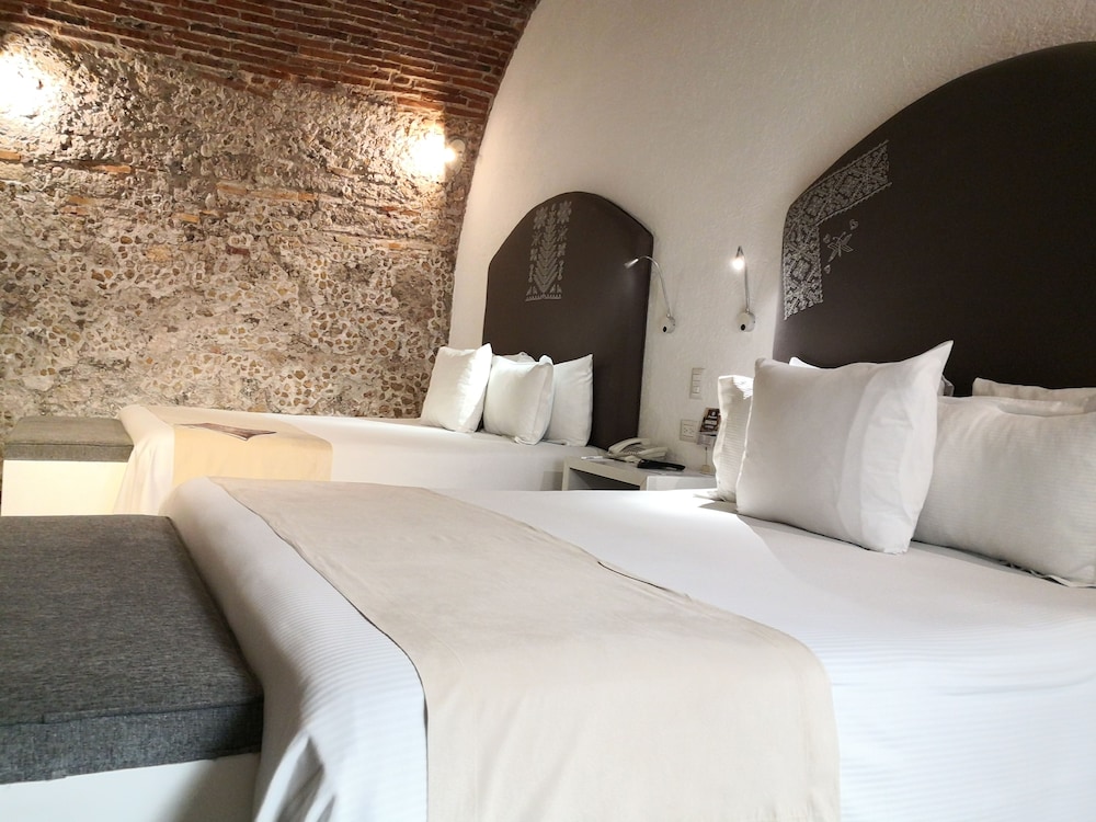 Casa Pepe Hostel Boutique Puebla 24/45