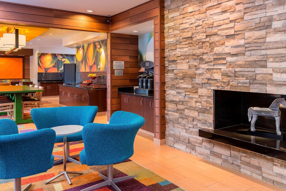 Fairfield Inn Lubbock 24/38