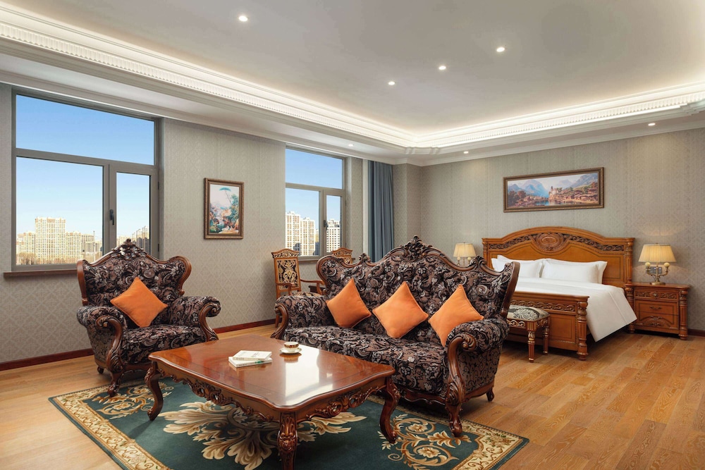 Days Hotel by Wyndham Harbin Qunli 17/23