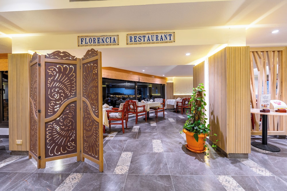 Lobby at TOP Flamenco Beach & Resort, QUSEIR