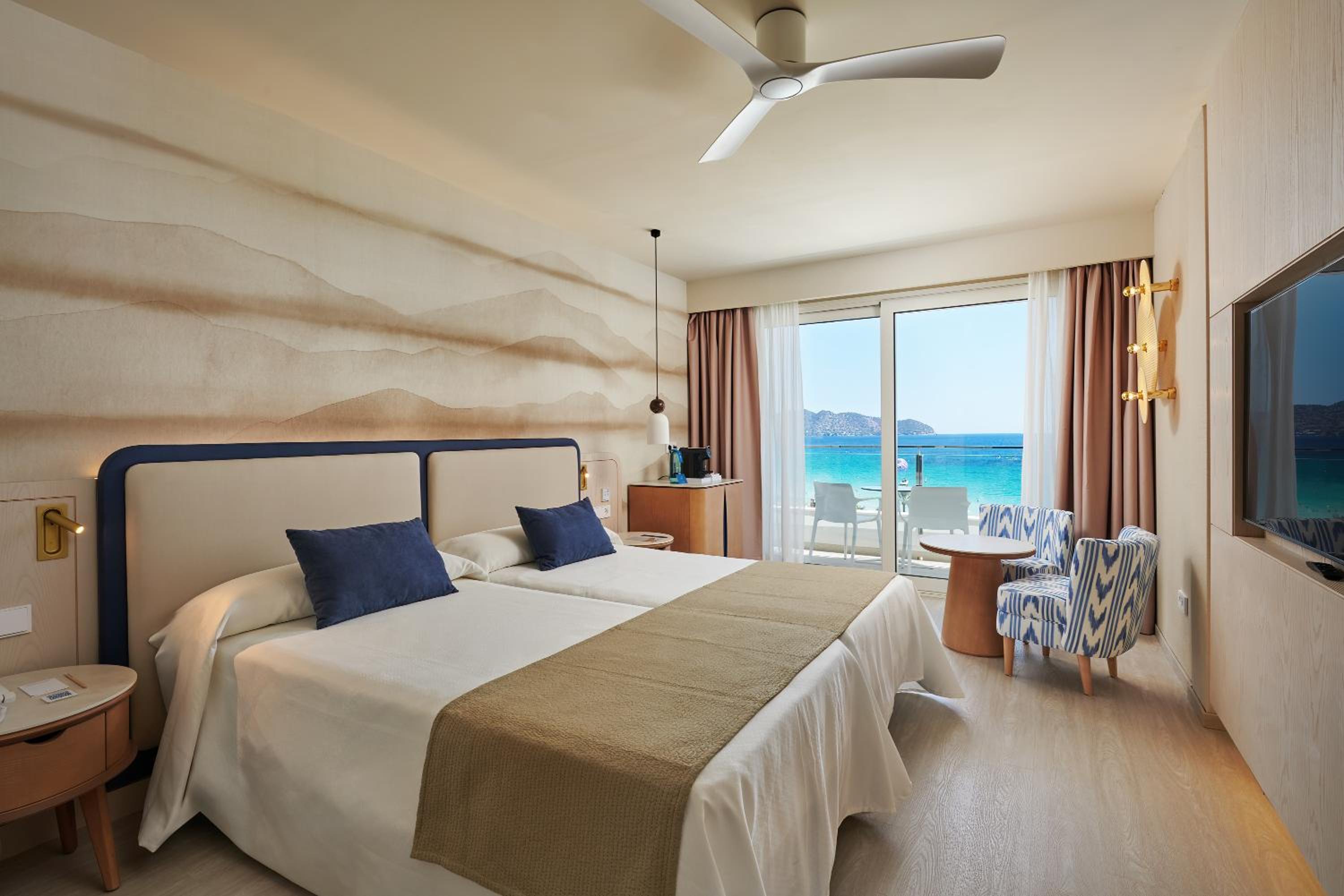 Select, Double Bed, Sea Front