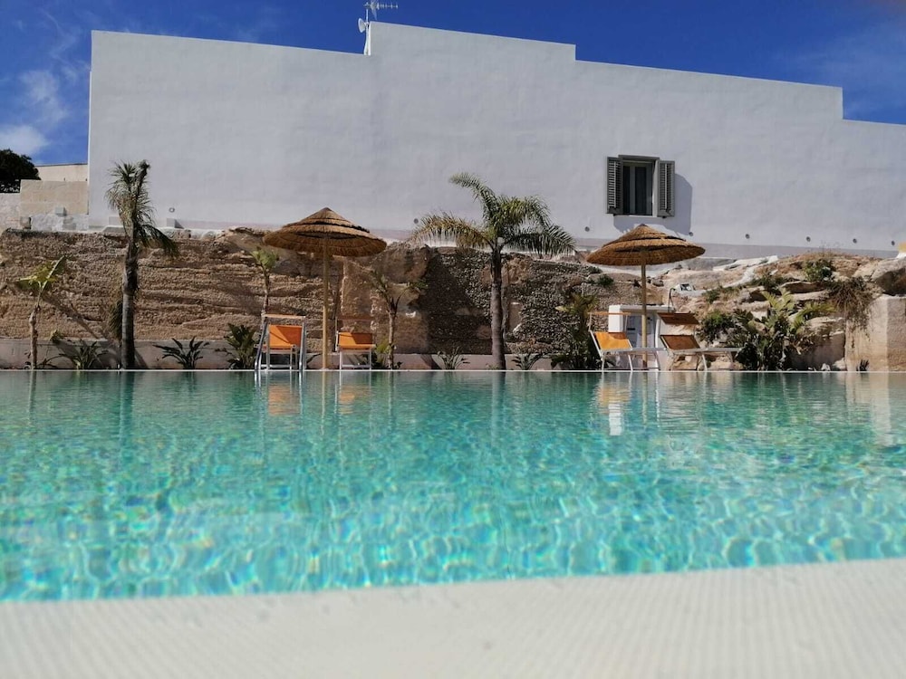 L'oasi Villaggio Albergo 52/59